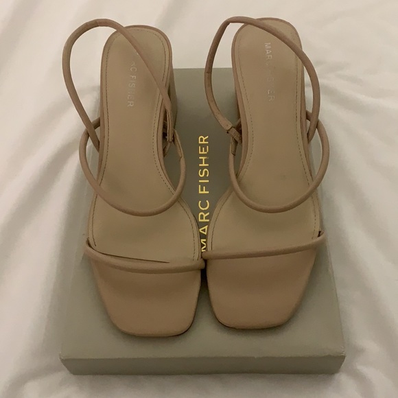 Marc Fisher Galvin Sandal Nude Size 8.5 - Picture 2 of 4
